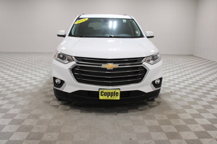 Used 2021 Chevrolet Traverse 3LT with VIN 1GNEVHKW4MJ117563 for sale in Louisville, NE