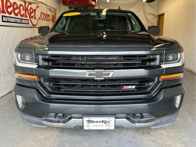 2017 Chevrolet Silverado 1500 Vehicle Photo in RED SPRINGS, NC 28377-1640