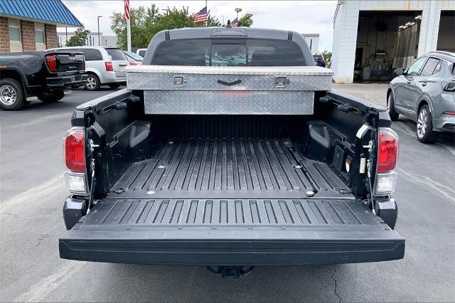 2021 Toyota Tacoma 4WD Vehicle Photo in Lees Summit, MO 64086