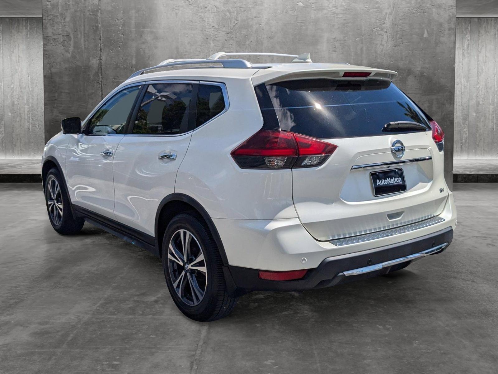 2019 Nissan Rogue Vehicle Photo in Miami, FL 33135