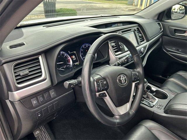 2019 Toyota Highlander Vehicle Photo in BOWLING GREEN, KY 42104-4102