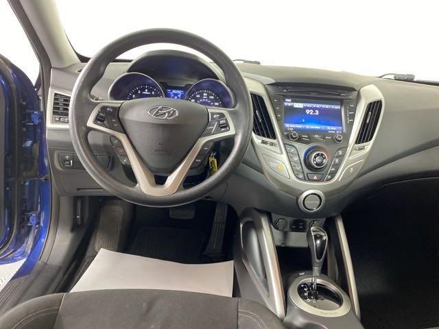 2016 Hyundai Veloster Vehicle Photo in MEDINA, OH 44256-9001