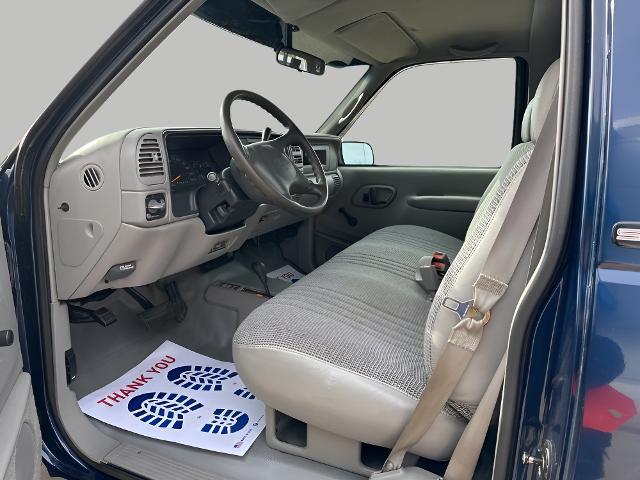 2000 GMC Sierra 2500 Vehicle Photo in MANITOWOC, WI 54220-5838