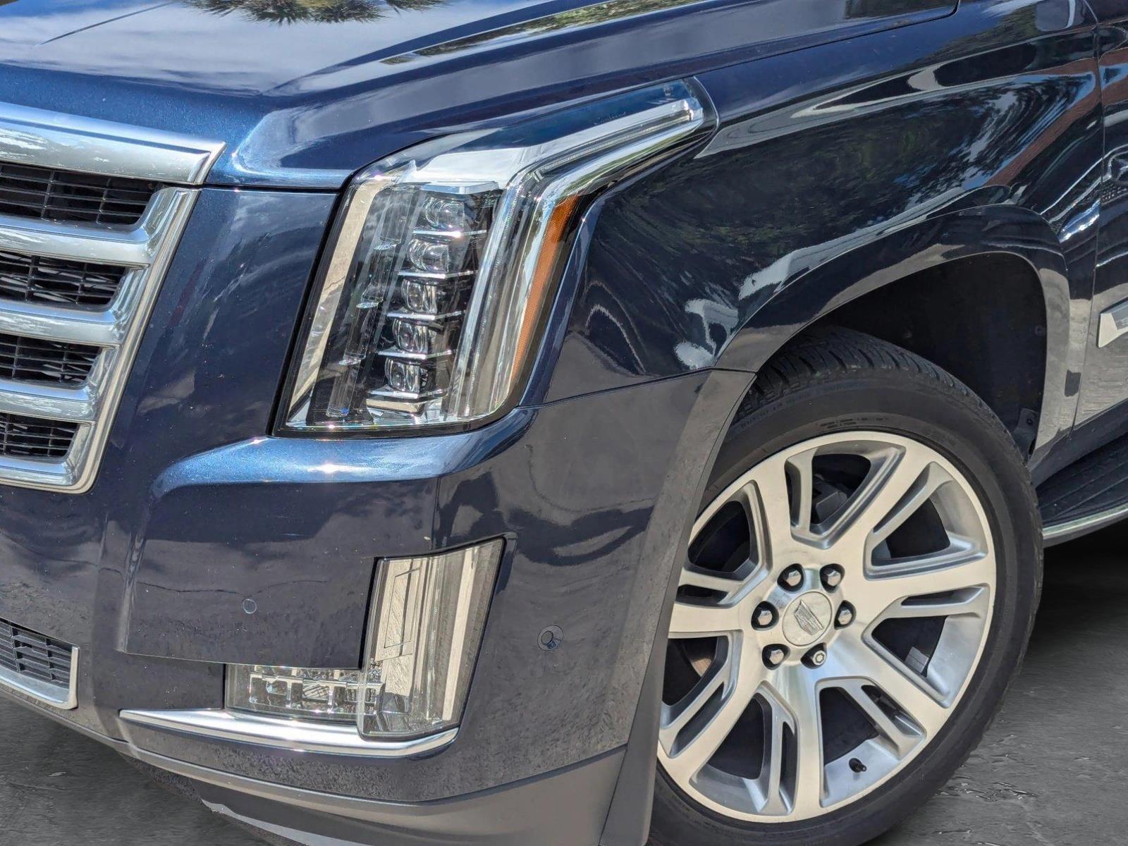 2019 Cadillac Escalade Vehicle Photo in Pembroke Pines , FL 33027