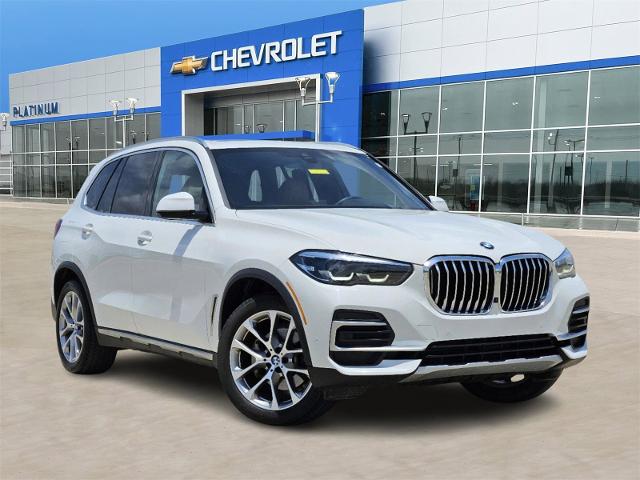 2022 BMW X5 sDrive40i Vehicle Photo in TERRELL, TX 75160-3007