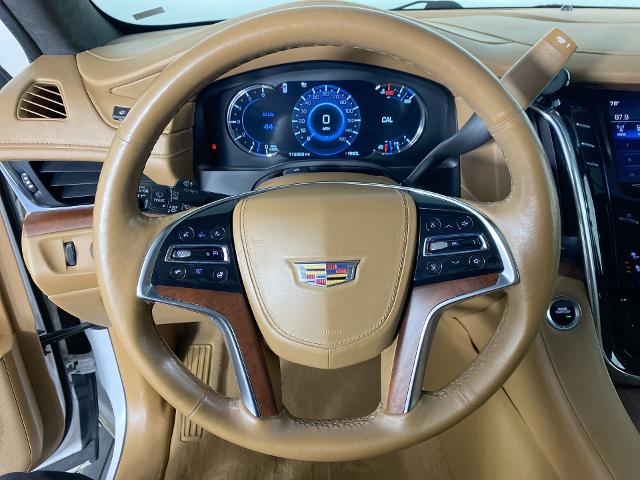 2017 Cadillac Escalade Vehicle Photo in ALLIANCE, OH 44601-4622