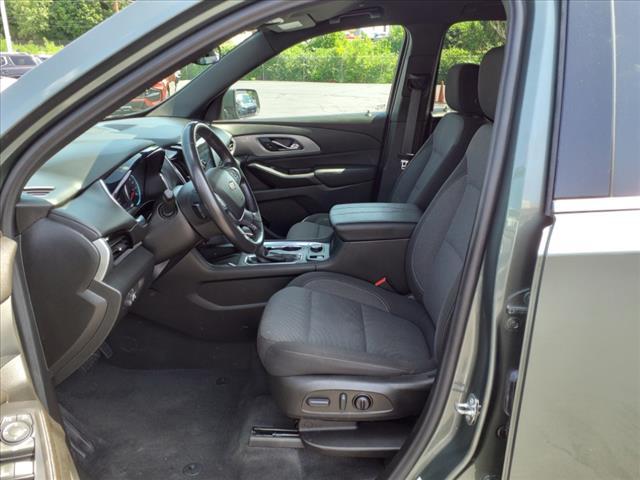 2022 Chevrolet Traverse Vehicle Photo in TARENTUM, PA 15084-1435