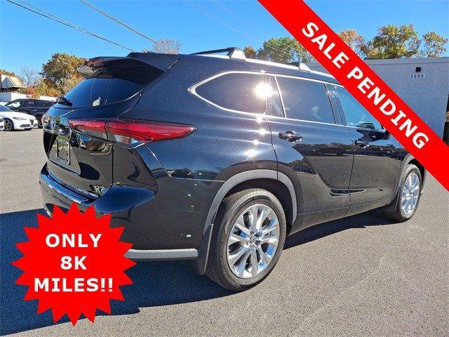 2020 Toyota Highlander Vehicle Photo in Willow Grove, PA 19090