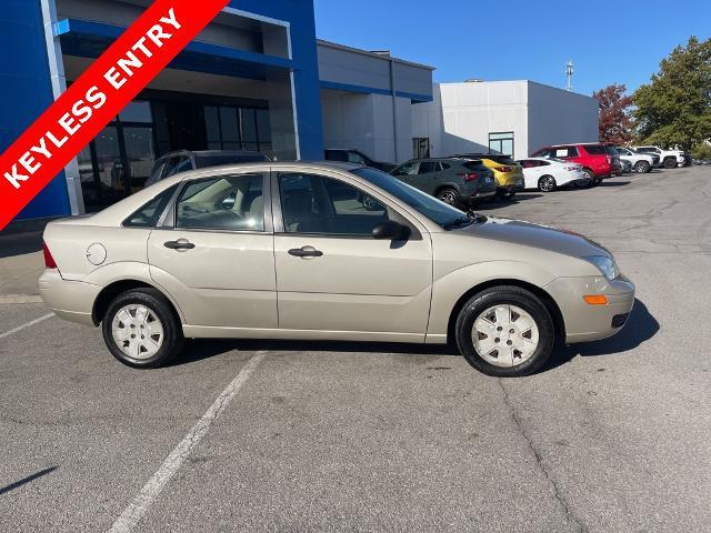 Used 2007 Ford Focus ZX4 SES with VIN 1FAFP34N07W281873 for sale in Olathe, KS