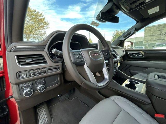 2024 GMC Yukon XL Vehicle Photo in BOWLING GREEN, KY 42104-4102