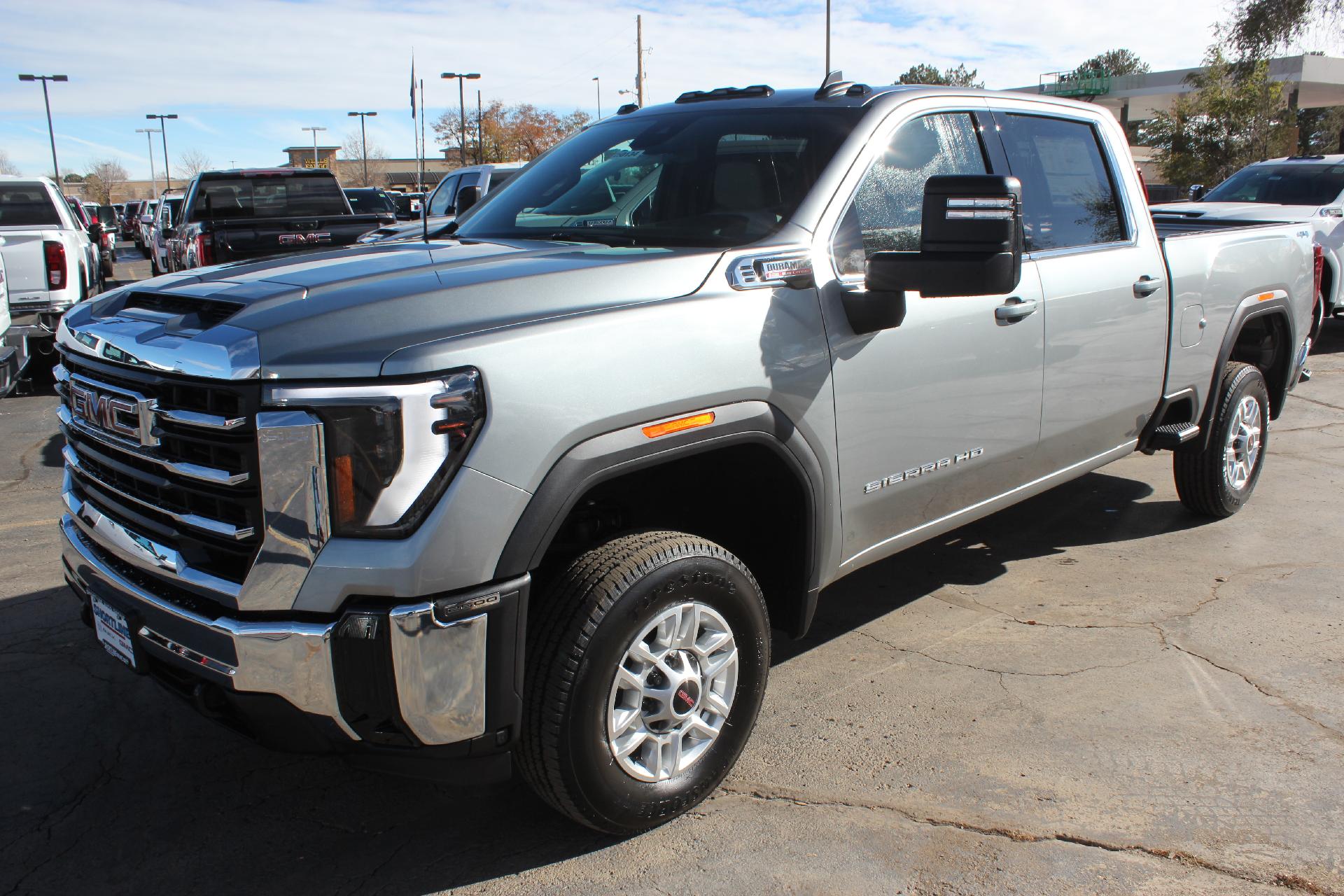 2025 GMC Sierra 2500 HD Vehicle Photo in AURORA, CO 80012-4011