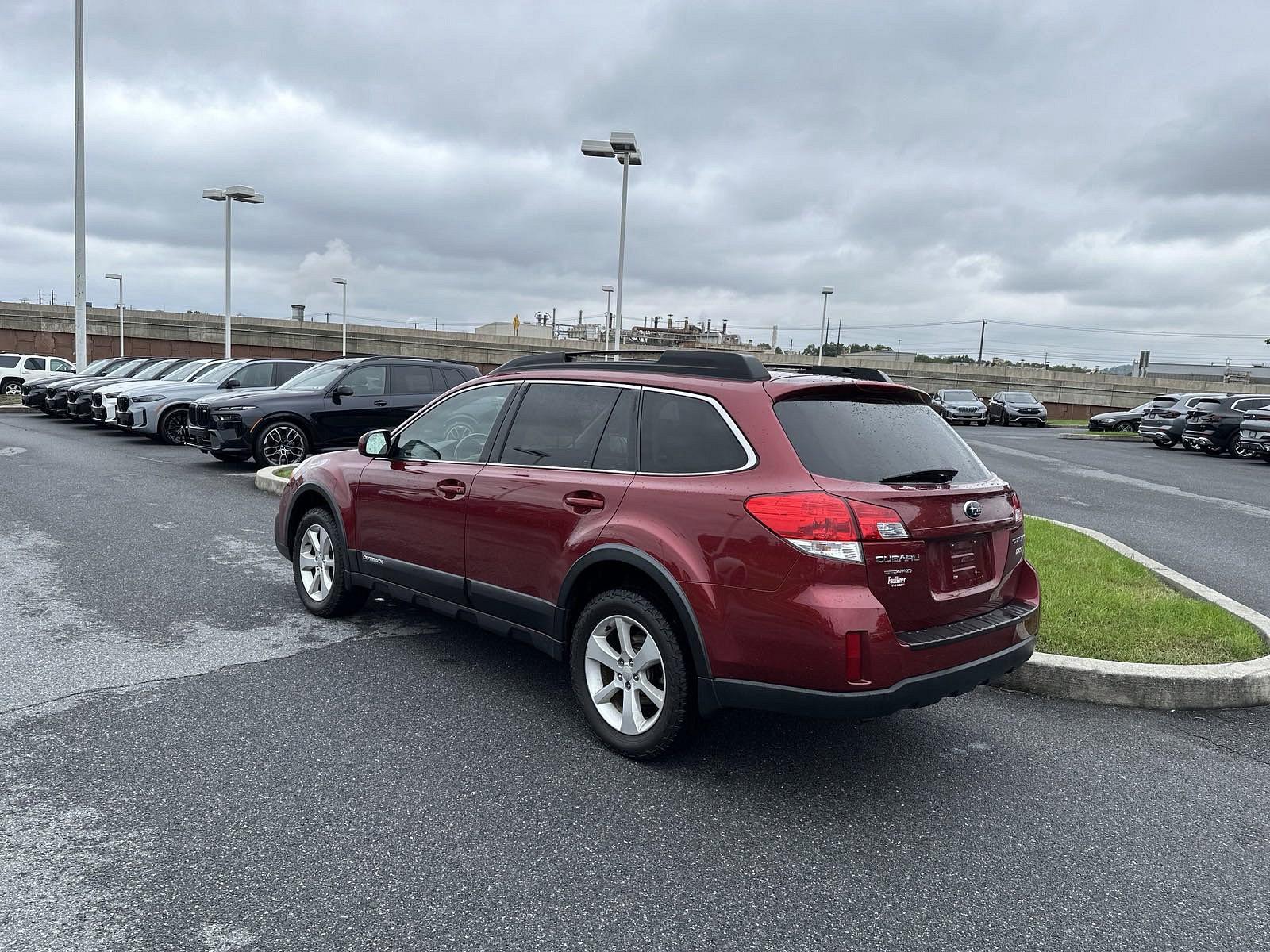 2013 Subaru Outback Vehicle Photo in Lancaster, PA 17601