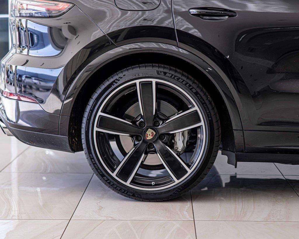 2020 Porsche Cayenne Vehicle Photo in Plainfield, IL 60586