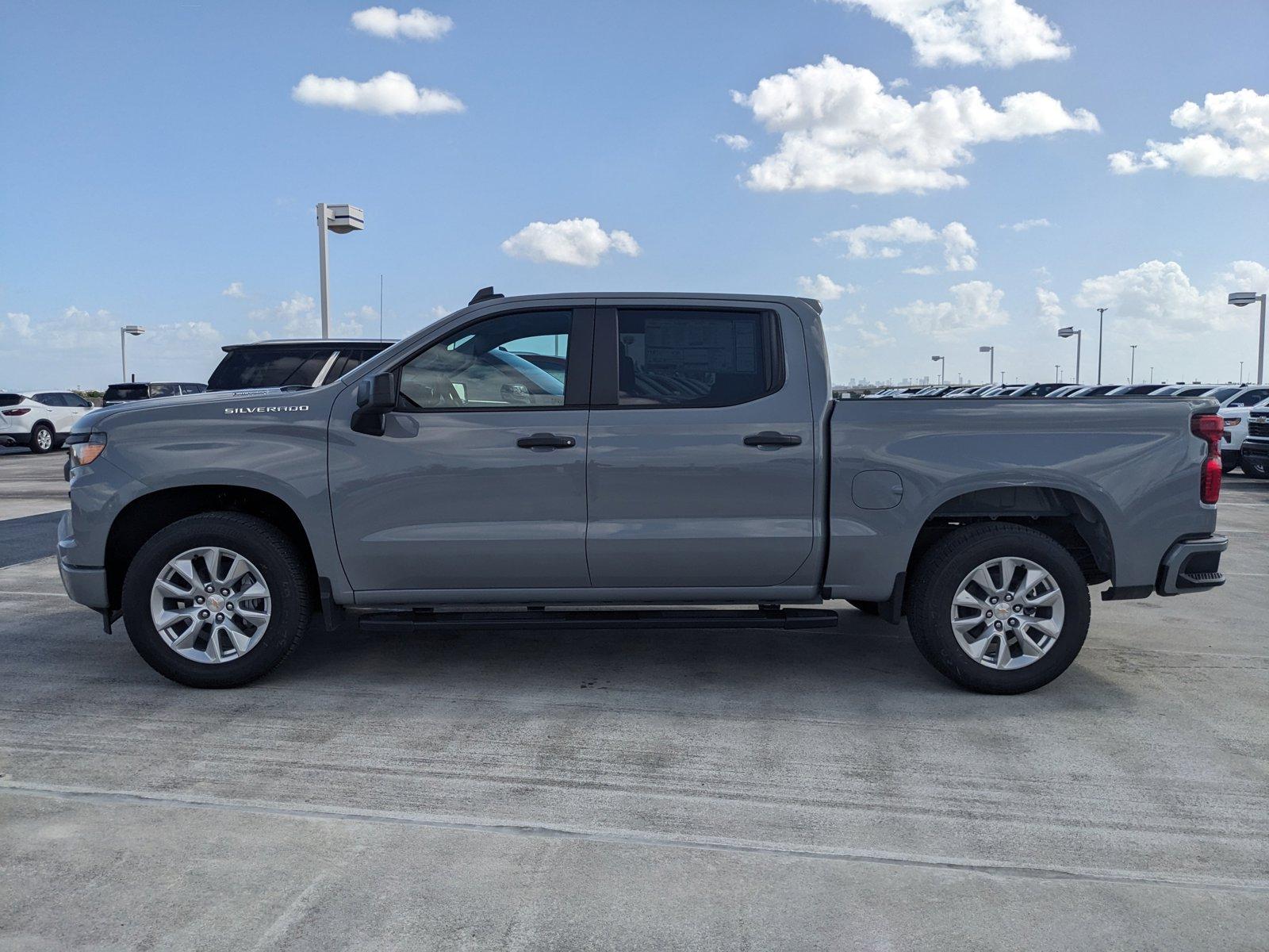 2025 Chevrolet Silverado 1500 Vehicle Photo in MIAMI, FL 33172-3015