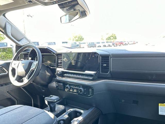 2024 Chevrolet Silverado 1500 Vehicle Photo in GREELEY, CO 80634-4125