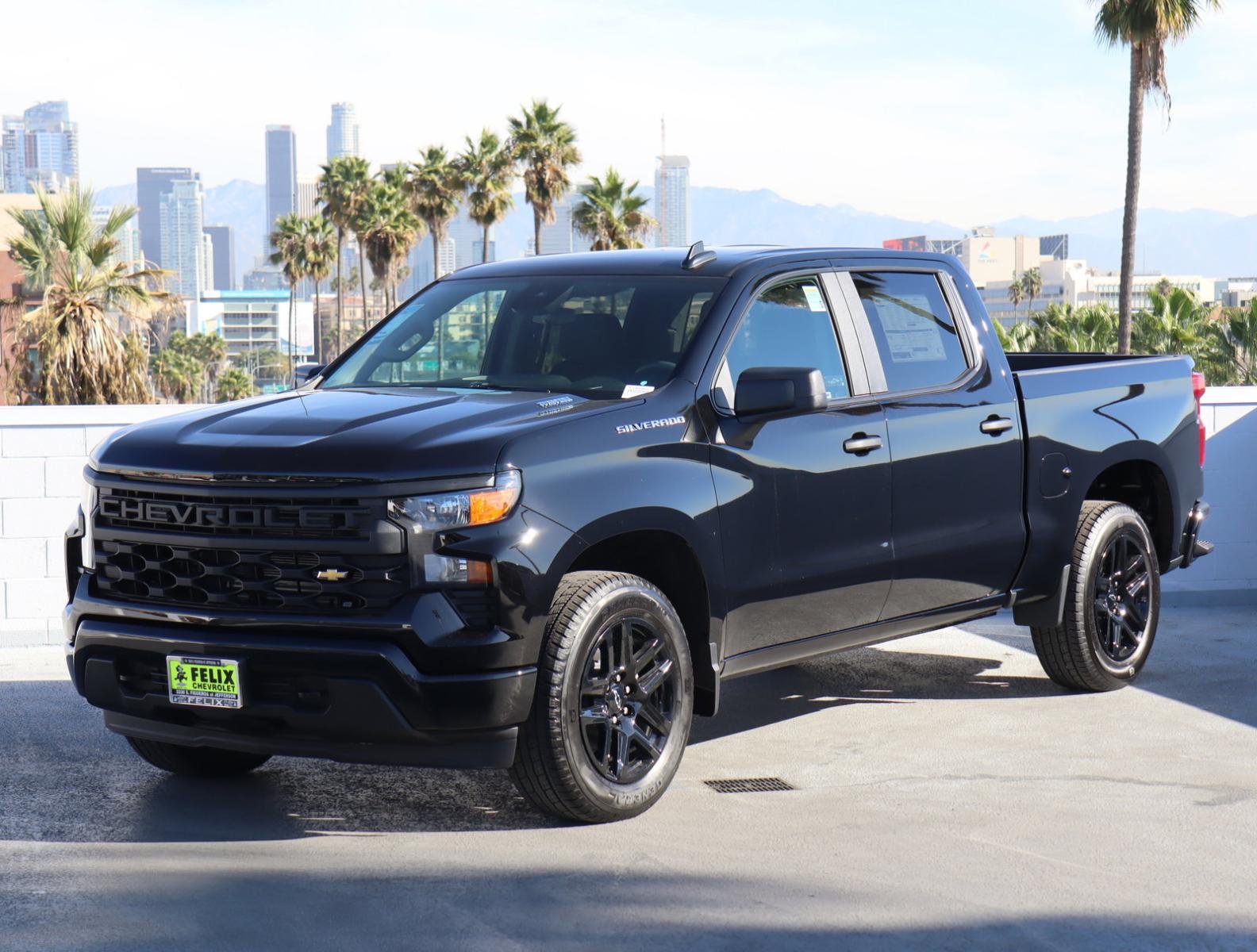 2025 Chevrolet Silverado 1500 Vehicle Photo in LOS ANGELES, CA 90007-3794