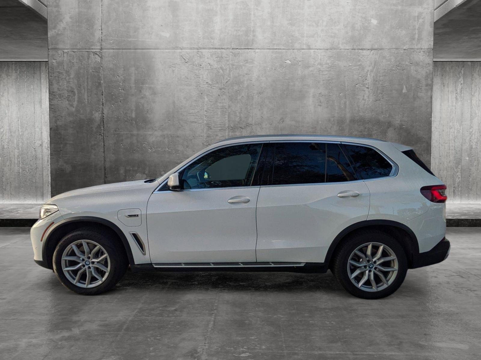 2023 BMW X5 xDrive45e Vehicle Photo in St. Petersburg, FL 33713