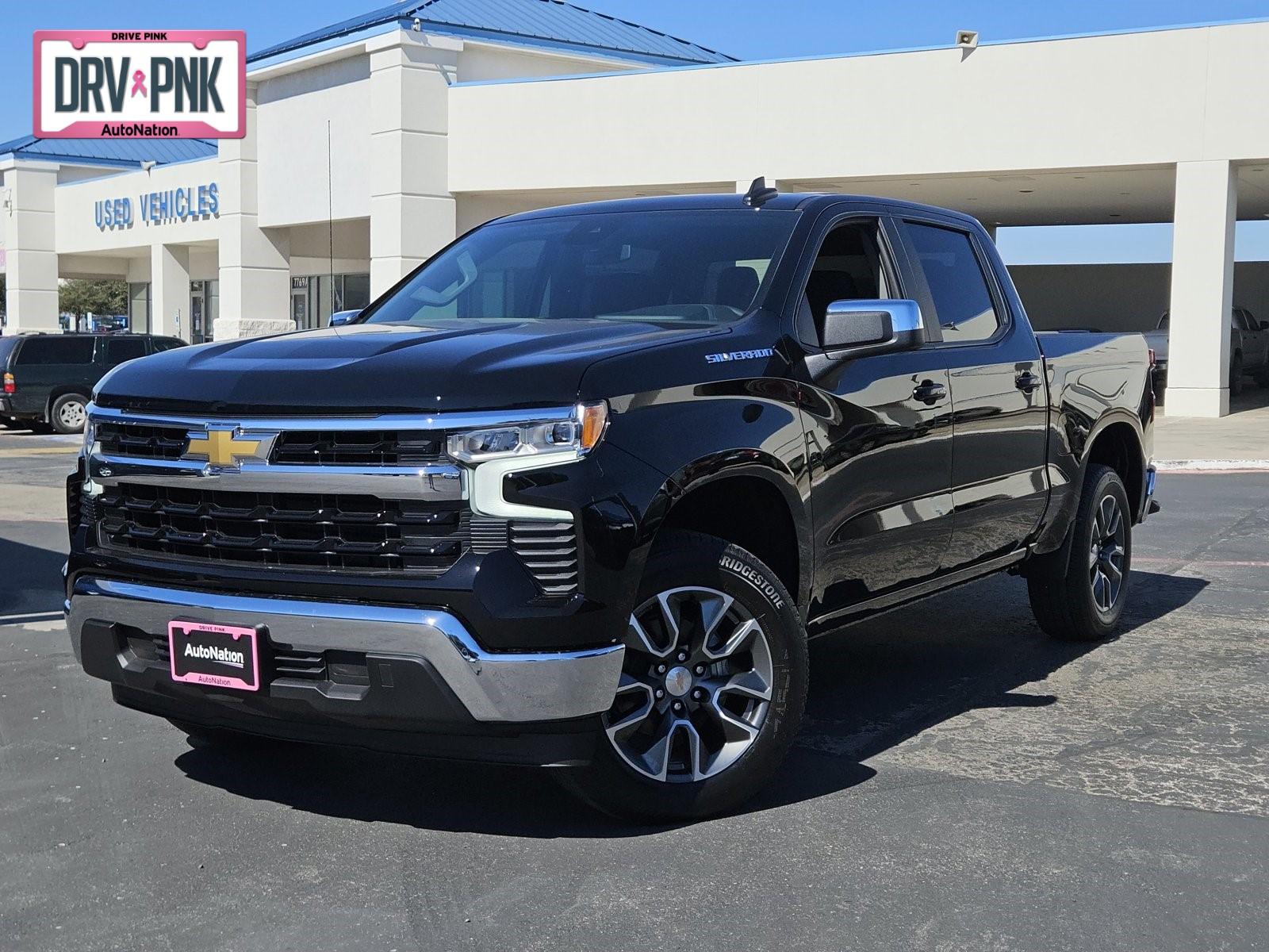 2025 Chevrolet Silverado 1500 Vehicle Photo in NORTH RICHLAND HILLS, TX 76180-7199