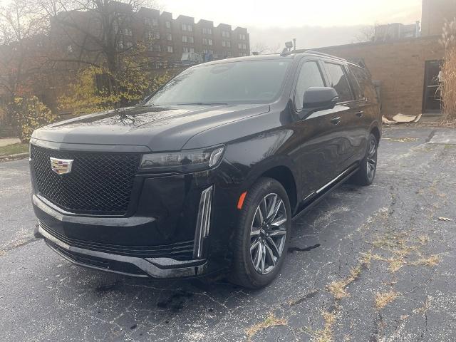 2022 Cadillac Escalade ESV Vehicle Photo in BEACHWOOD, OH 44122-4298