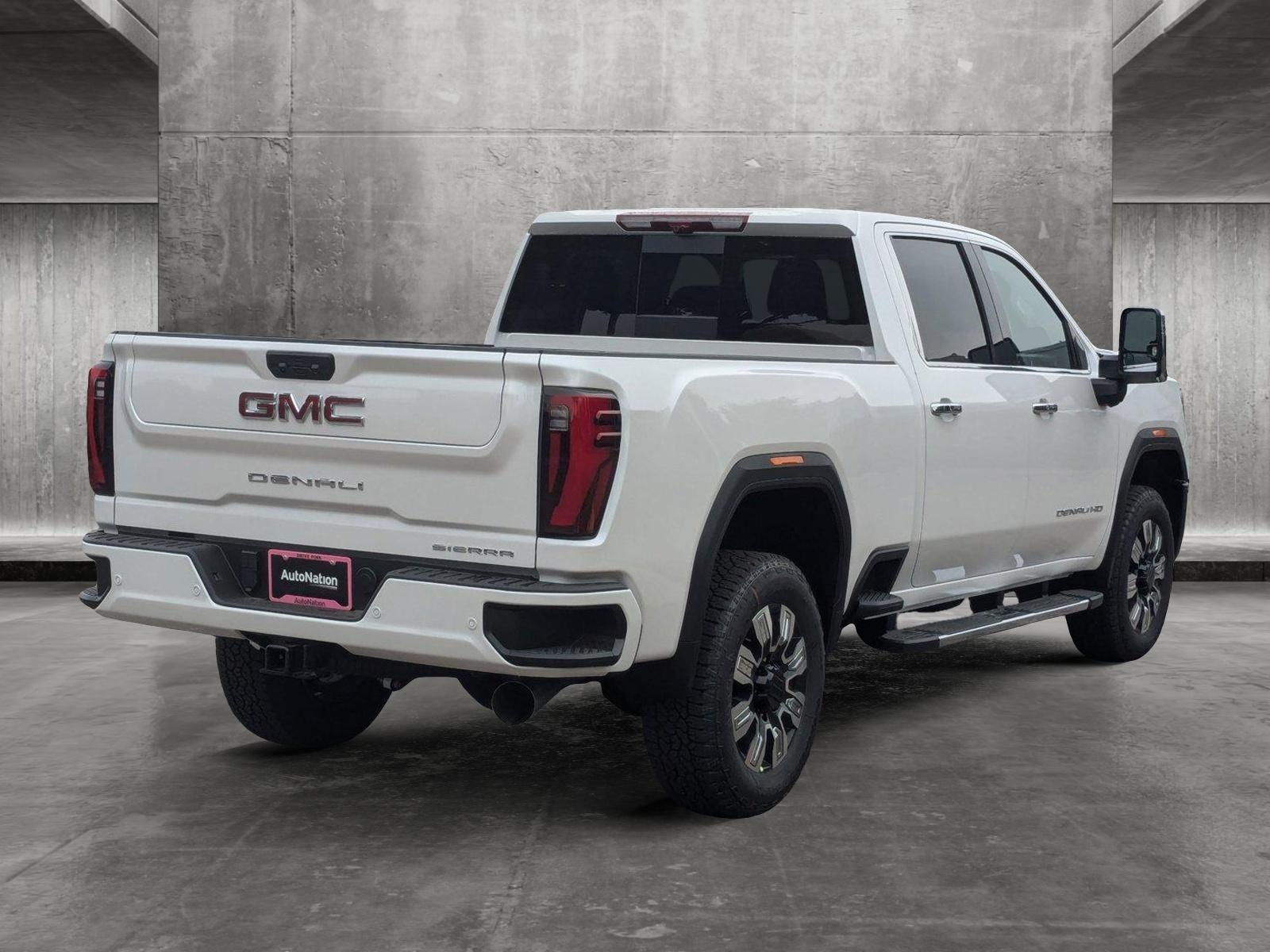 2024 GMC Sierra 2500 HD Vehicle Photo in LONE TREE, CO 80124-2750