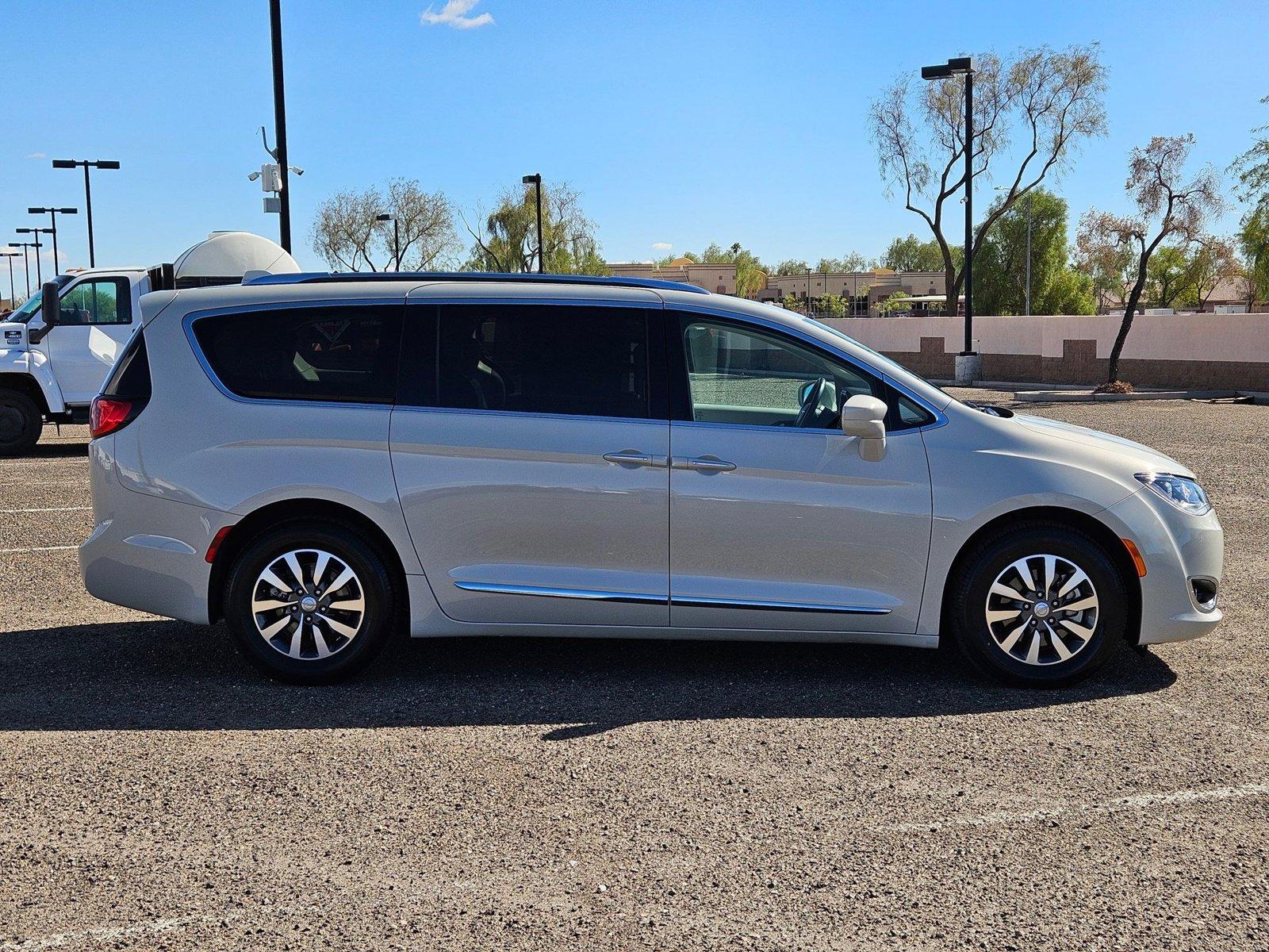 2020 Chrysler Pacifica Vehicle Photo in PEORIA, AZ 85382-3715