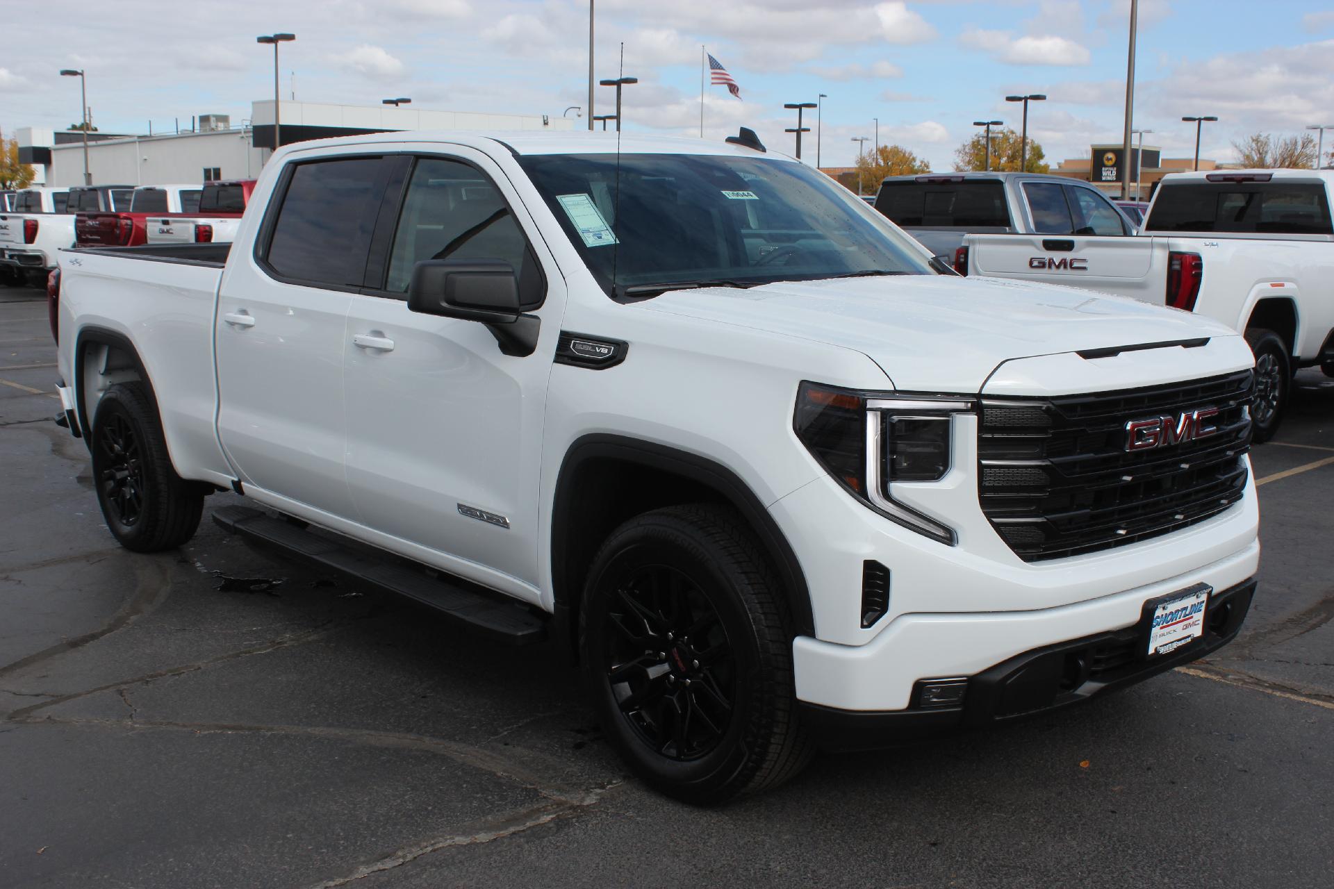 2025 GMC Sierra 1500 Vehicle Photo in AURORA, CO 80012-4011