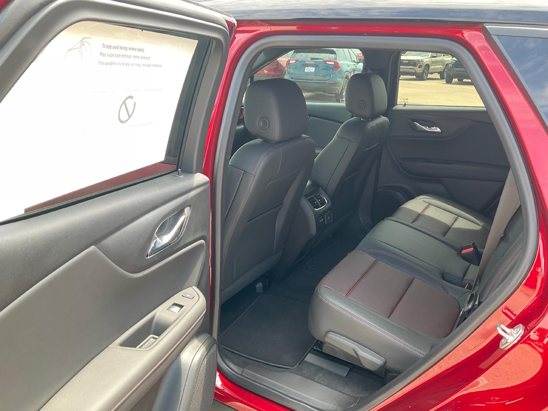 2025 Chevrolet Blazer Vehicle Photo in PONCA CITY, OK 74601-1036