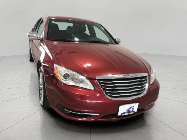 2012 Chrysler 200 Vehicle Photo in GREEN BAY, WI 54303-3330