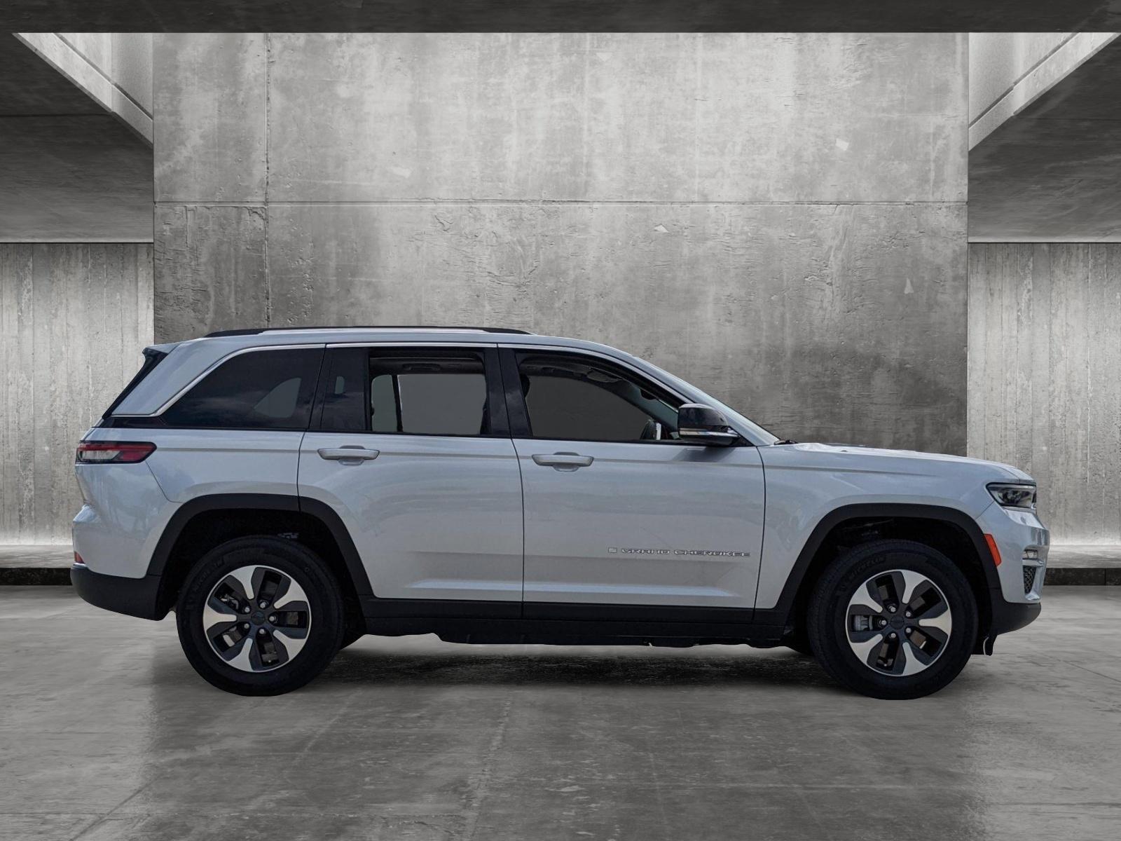 2022 Jeep Grand Cherokee 4xe Vehicle Photo in Davie, FL 33331