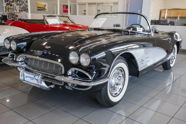 1961 Chevrolet CORVETTE Vehicle Photo in VENTURA, CA 93003-8585