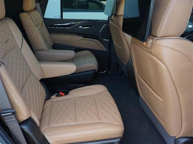 2024 Cadillac Escalade Vehicle Photo in TAMPA, FL 33612-3404