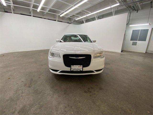 2022 Chrysler 300 Vehicle Photo in PORTLAND, OR 97225-3518