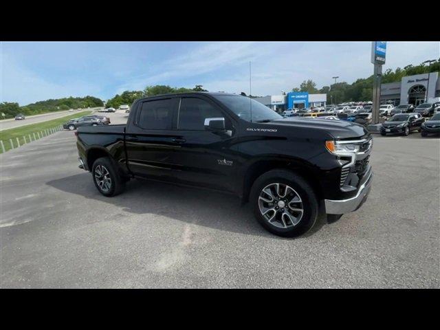 Used 2023 Chevrolet Silverado 1500 LT with VIN 2GCPACED1P1126049 for sale in Linn, MO