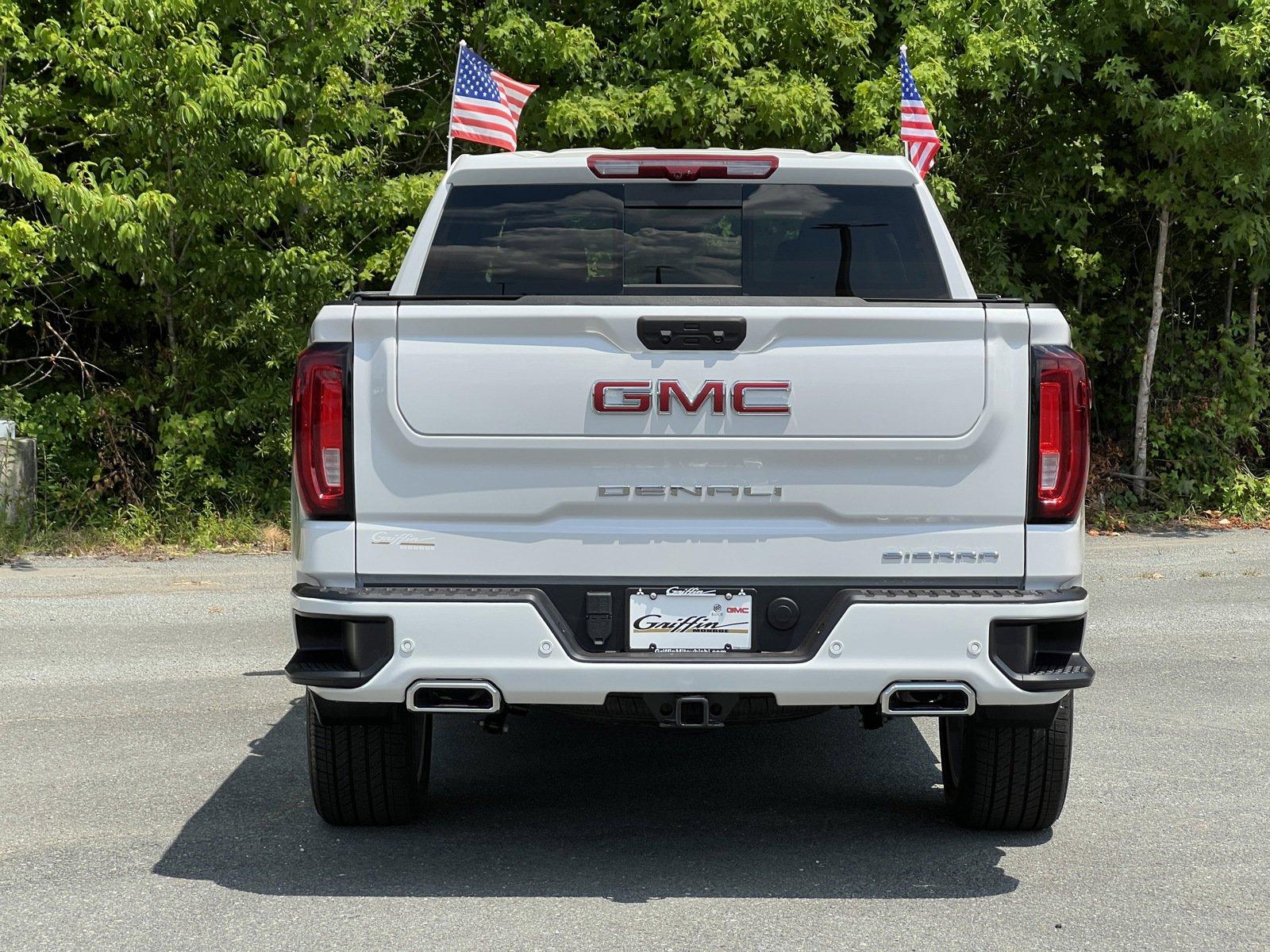 2024 GMC Sierra 1500 Vehicle Photo in MONROE, NC 28110-8431