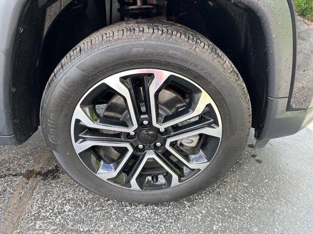 2024 Jeep Compass Vehicle Photo in MEDINA, OH 44256-9631