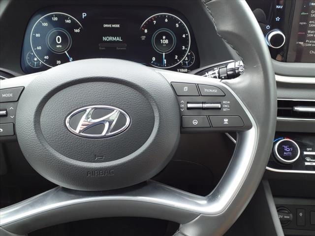 2023 Hyundai SONATA Vehicle Photo in Peoria, IL 61615