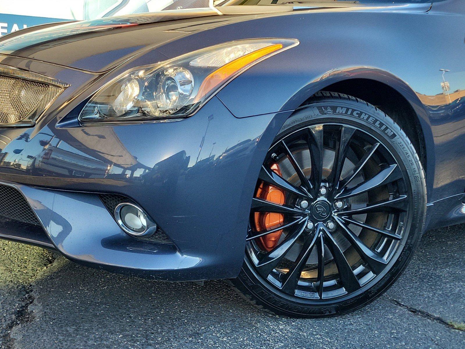 2011 INFINITI G37 Coupe Vehicle Photo in Saint Charles, IL 60174