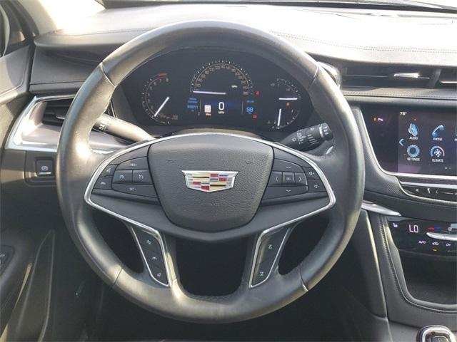 2017 Cadillac XT5 Vehicle Photo in GRAND BLANC, MI 48439-8139