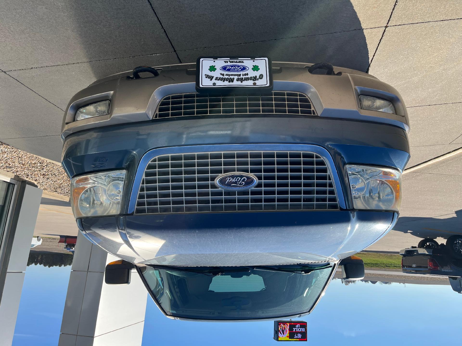 Used 2004 Ford Expedition Eddie Bauer with VIN 1FMFU18L04LA43448 for sale in Tipton, IA