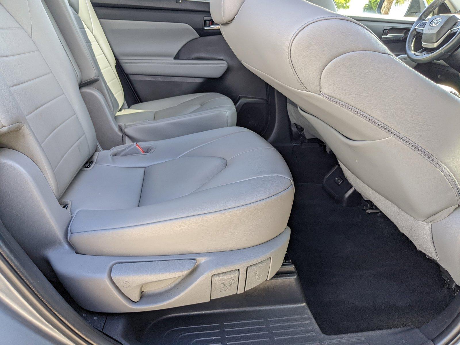 2022 Toyota Highlander Vehicle Photo in Davie, FL 33331