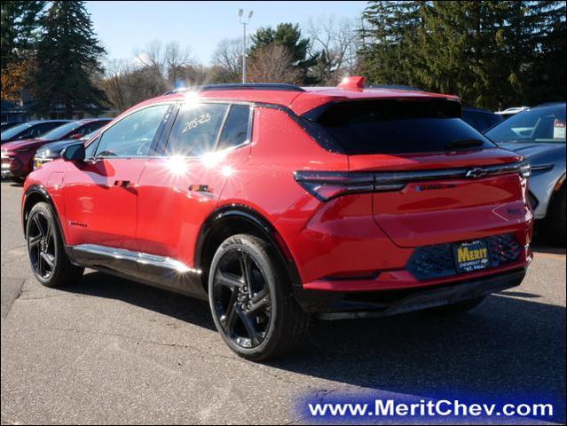 2025 Chevrolet Equinox EV Vehicle Photo in MAPLEWOOD, MN 55119-4794