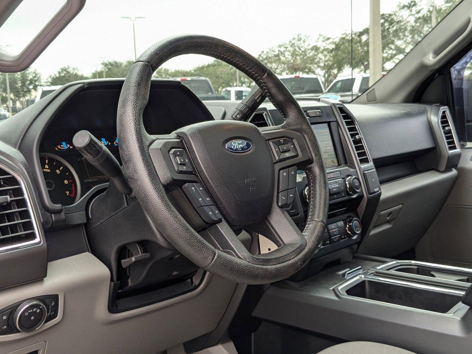 2016 Ford F-150 Vehicle Photo in St. Petersburg, FL 33713