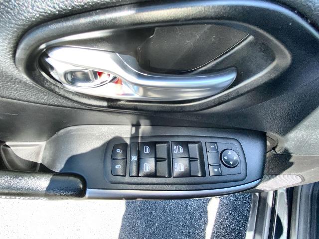 2021 Jeep Cherokee Vehicle Photo in WILLIAMSVILLE, NY 14221-2883