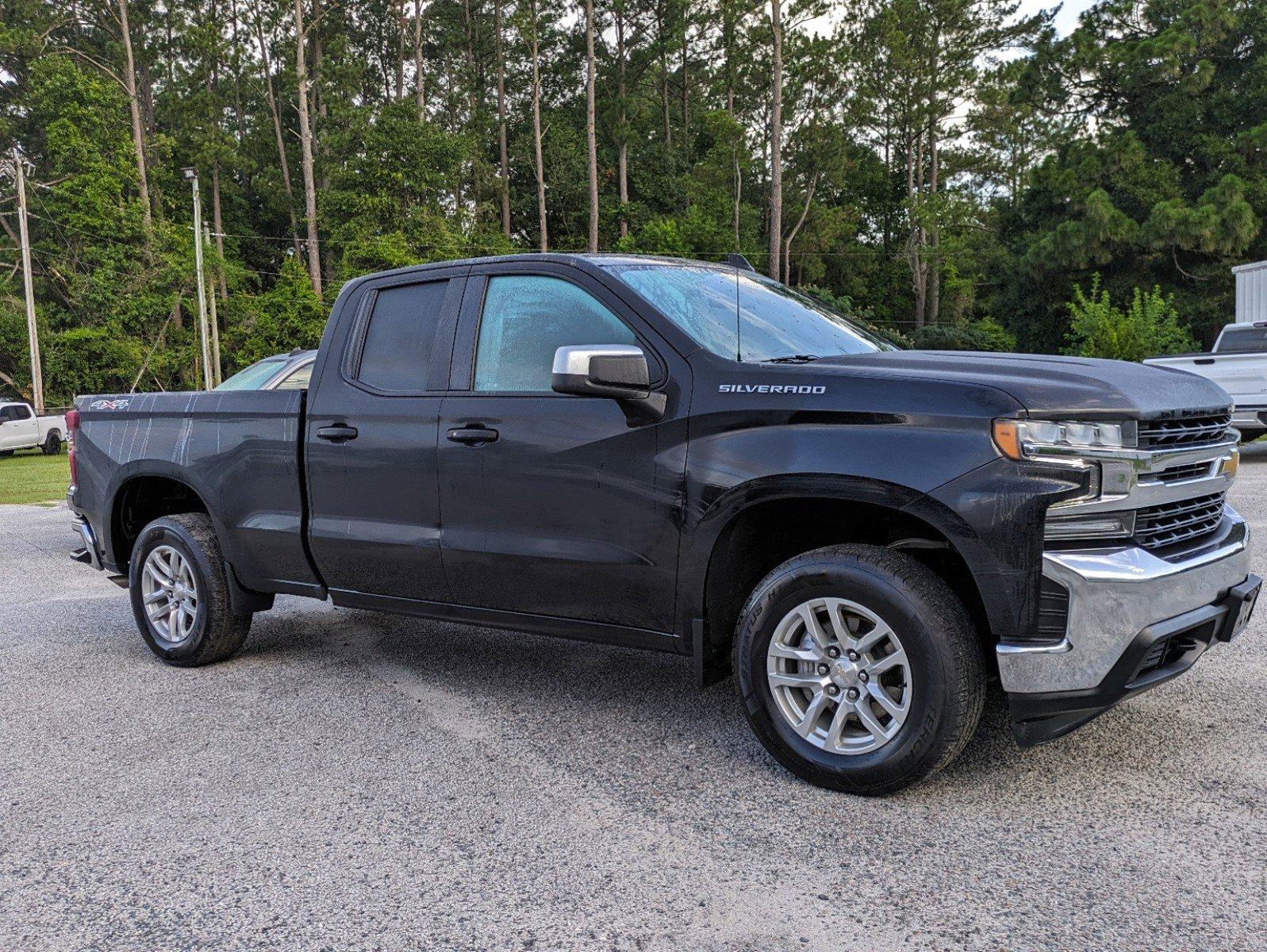 Used 2022 Chevrolet Silverado 1500 Limited LT with VIN 1GCRYJEK1NZ180866 for sale in Ravenel, SC