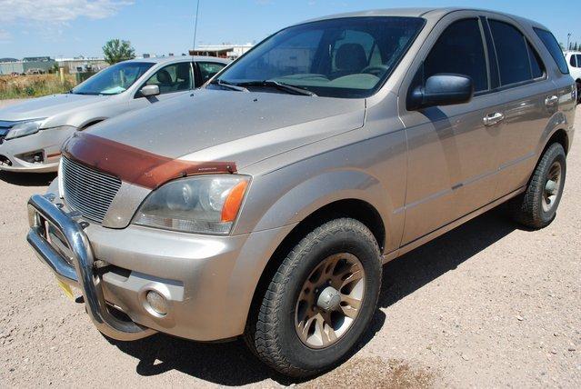 Used 2005 Kia Sorento LX with VIN KNDJC733755334935 for sale in Laramie, WY