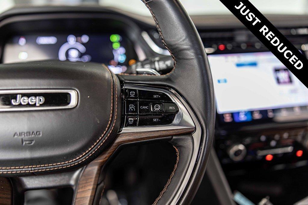 2022 Jeep Grand Cherokee 4xe Vehicle Photo in Saint Charles, IL 60174