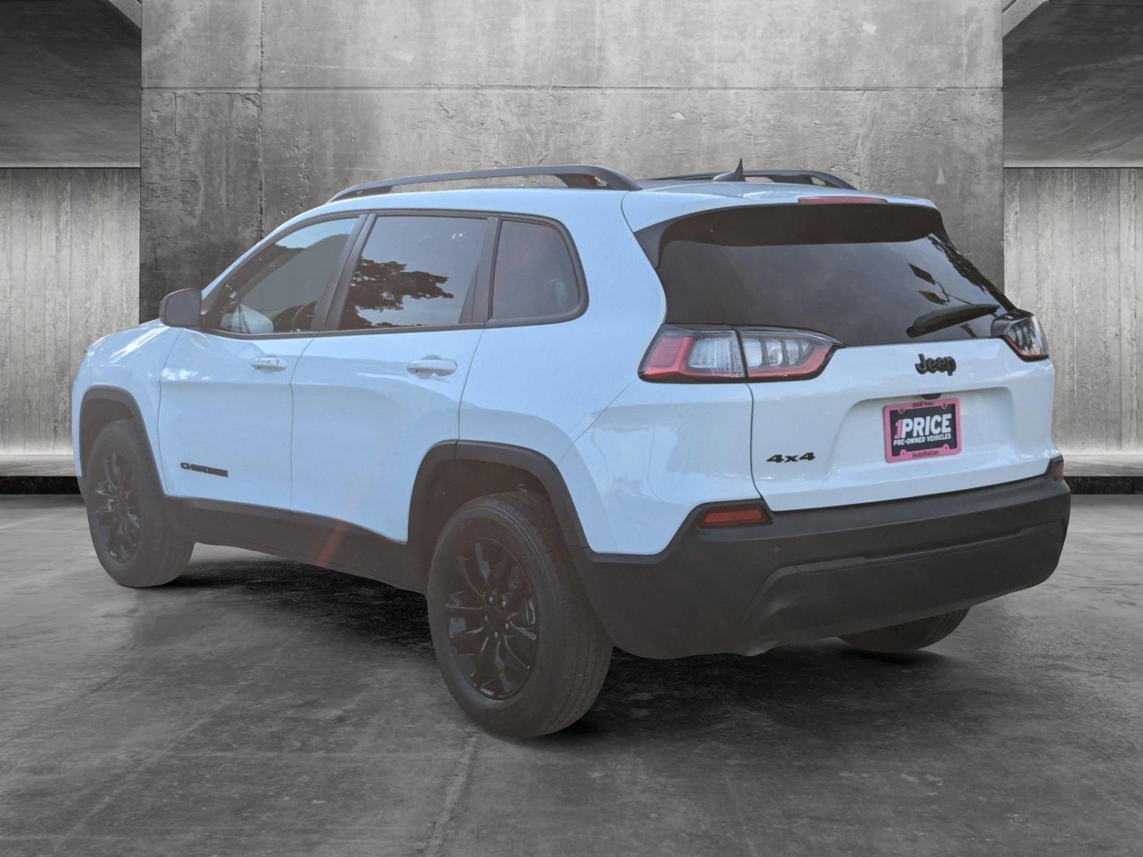 2023 Jeep Cherokee Vehicle Photo in MIAMI, FL 33134-2699