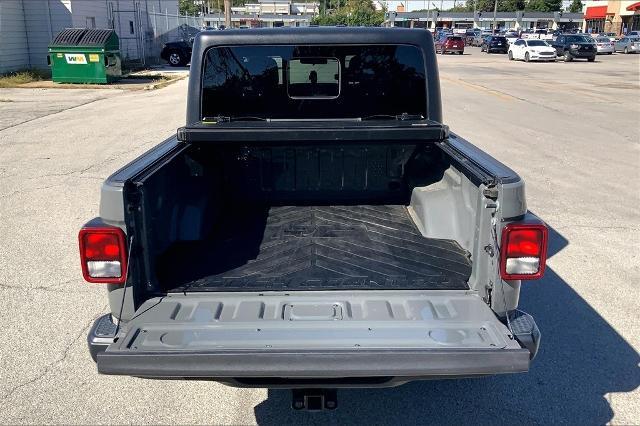 2021 Jeep Gladiator Vehicle Photo in Kansas City, MO 64114