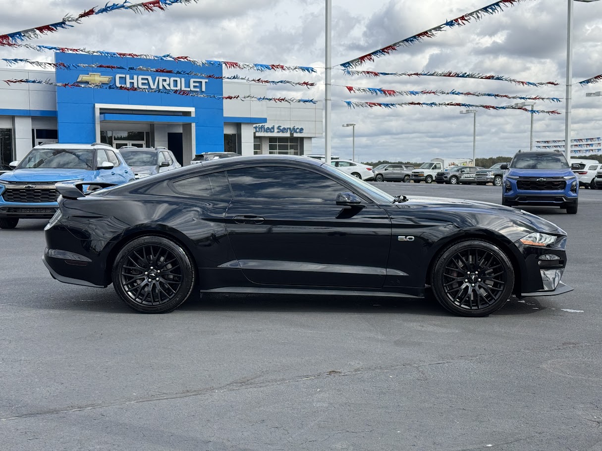 2018 Ford Mustang Vehicle Photo in BOONVILLE, IN 47601-9633