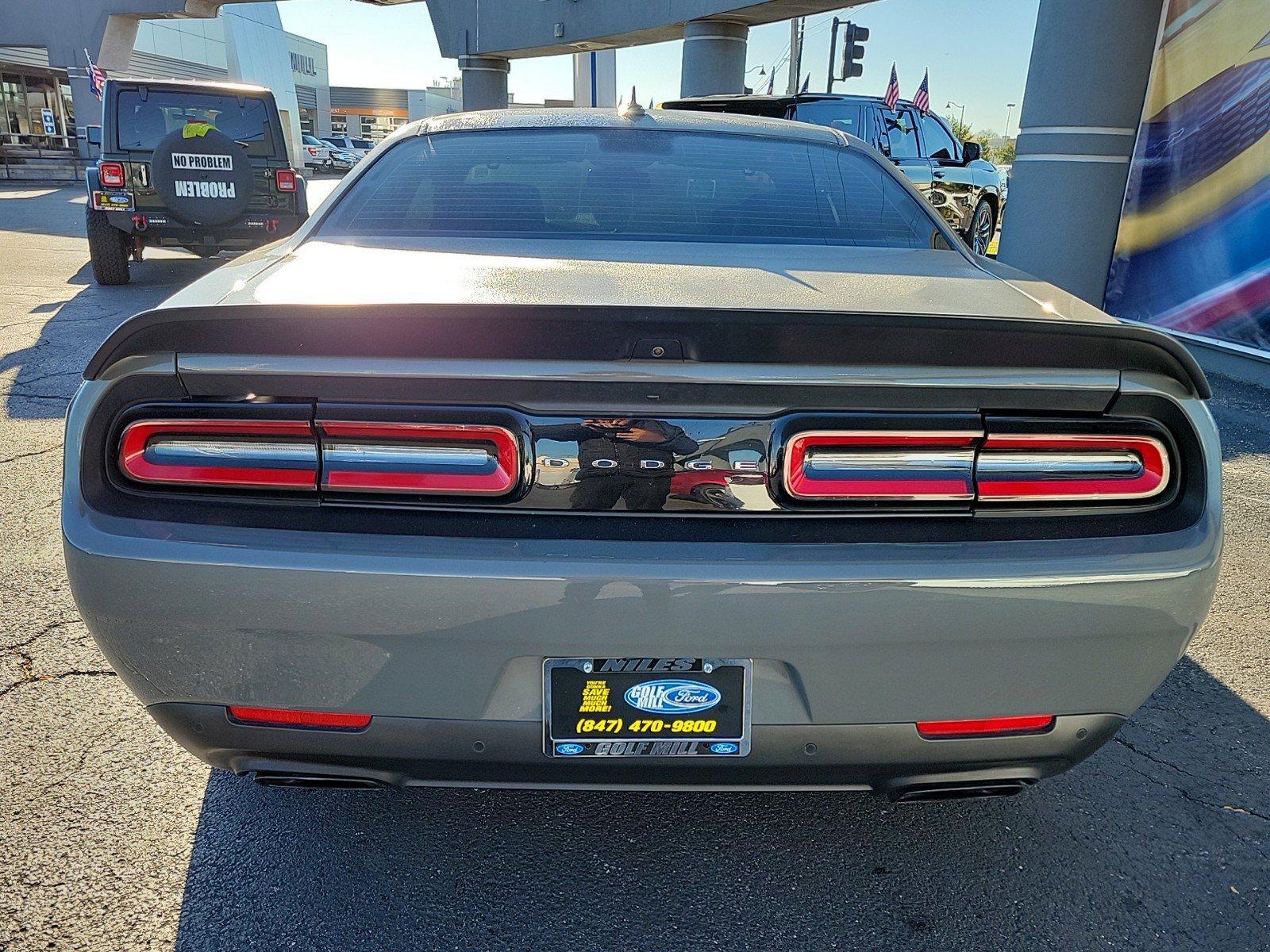 2019 Dodge Challenger Vehicle Photo in Saint Charles, IL 60174